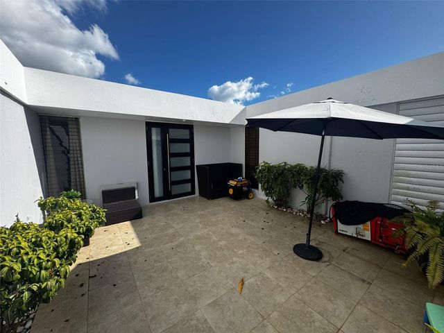 Ciudad Jardín III CALLE VERBENA 430, Toa Alta, PR 00953