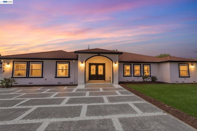 3370 Gardella Plz, Livermore, CA 94551