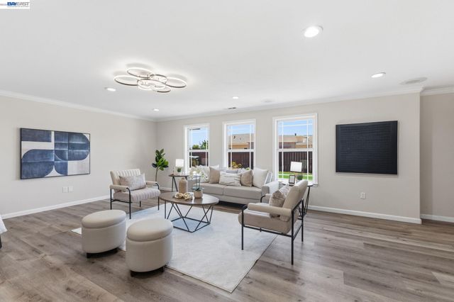 3370 Gardella Plz, Livermore, CA 94551