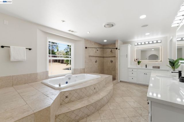 3370 Gardella Plz, Livermore, CA 94551