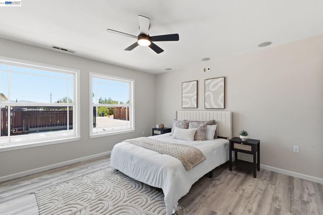 3370 Gardella Plz, Livermore, CA 94551