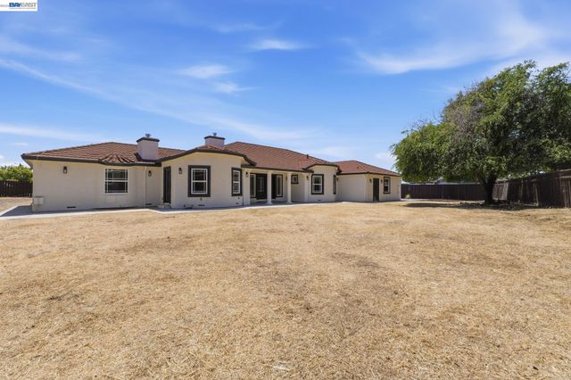 3370 Gardella Plz, Livermore, CA 94551