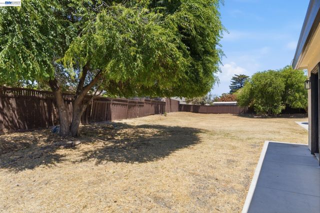 3370 Gardella Plz, Livermore, CA 94551