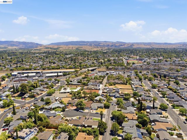 3370 Gardella Plz, Livermore, CA 94551
