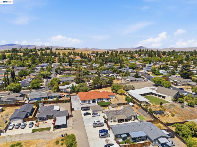 3370 Gardella Plz, Livermore, CA 94551