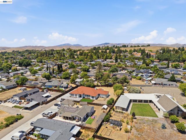 3370 Gardella Plz, Livermore, CA 94551