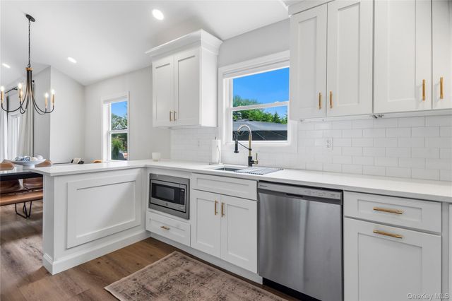 14 Elder Drive, Commack, NY 11725