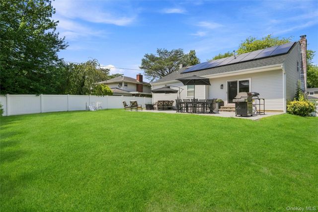 14 Elder Drive, Commack, NY 11725