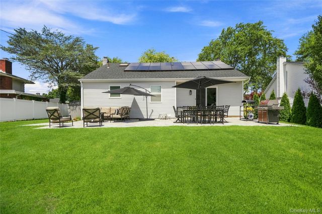14 Elder Drive, Commack, NY 11725