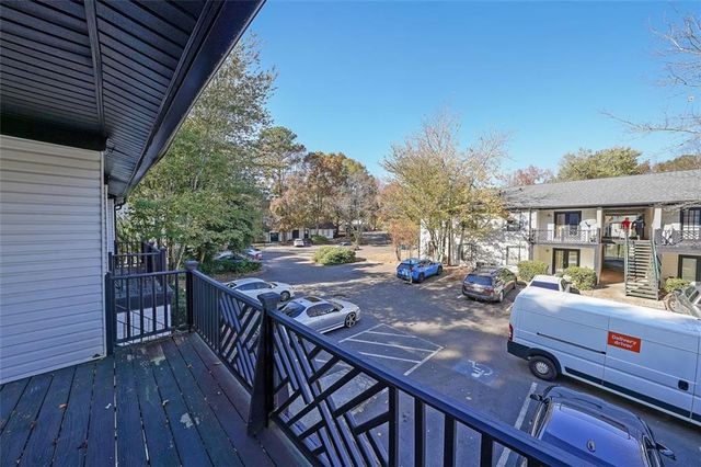 3603 WOODBRIAR Circle M, Tucker, GA 30084