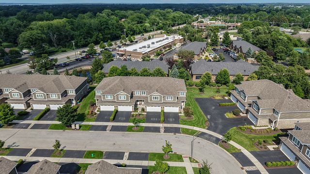 14277 Lacey Drive, Lemont, IL 60439