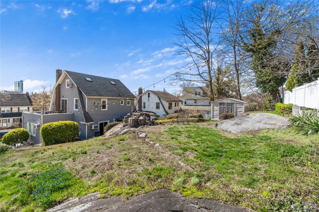 35 Lispenard Avenue, New Rochelle, NY 10801