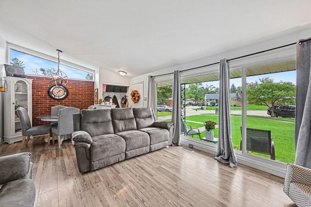 17663 Dolores Street, Livonia City, MI 48152