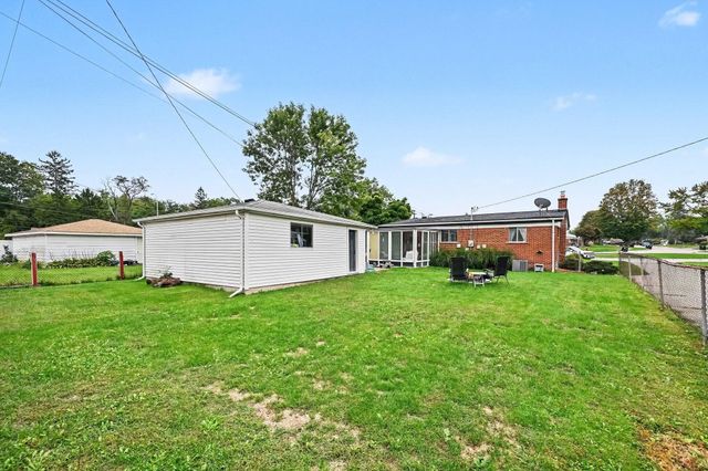 17663 Dolores Street, Livonia City, MI 48152