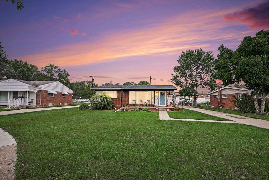 17663 Dolores Street, Livonia City, MI 48152