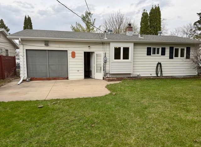1711 11th Avenue N, Moorhead, MN 56560