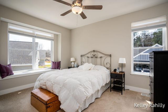 161 Tamarack Lane Ne, Rockford City, MI 49341