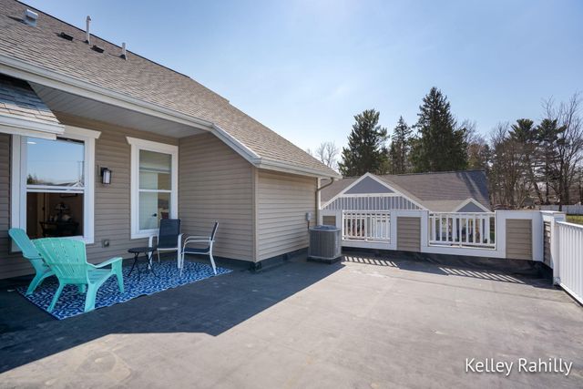 161 Tamarack Lane Ne, Rockford City, MI 49341