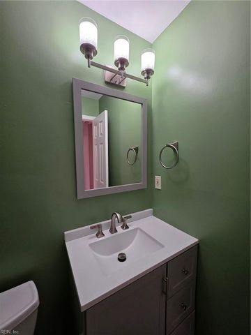 4226 Beasley CT, Virginia Beach, VA 23462