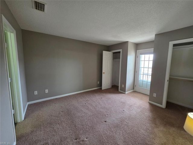 4226 Beasley CT, Virginia Beach, VA 23462