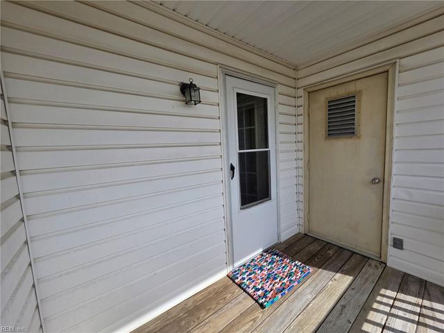 4226 Beasley CT, Virginia Beach, VA 23462