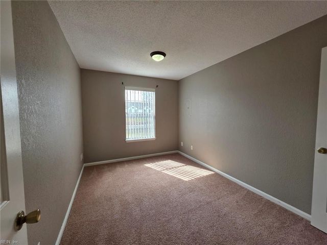 4226 Beasley CT, Virginia Beach, VA 23462