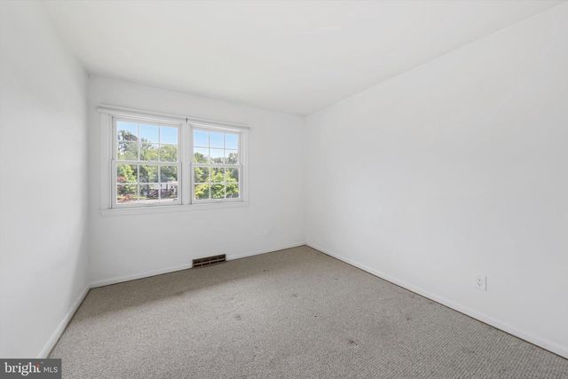 905 CAROLE CT SE, Vienna, VA 22180