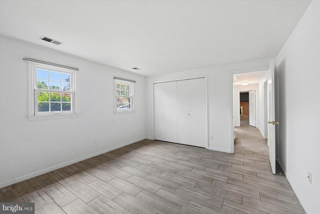 905 CAROLE CT SE, Vienna, VA 22180