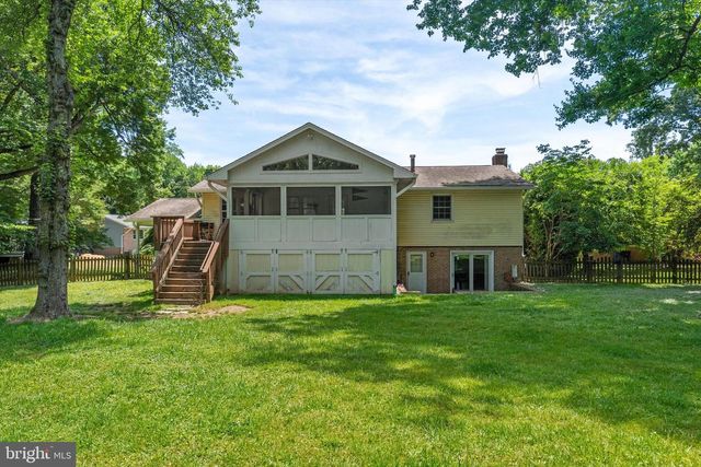 905 CAROLE CT SE, Vienna, VA 22180