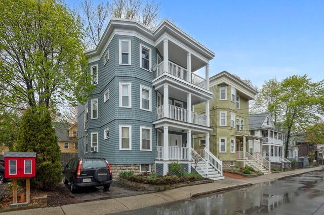 29-31 Washburn Ave 1B, Cambridge, MA 02140