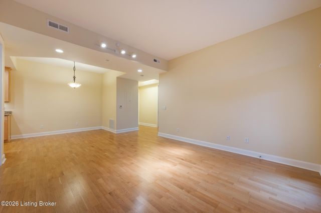 2000 Lancashire Ave 102, Louisville, KY 40205