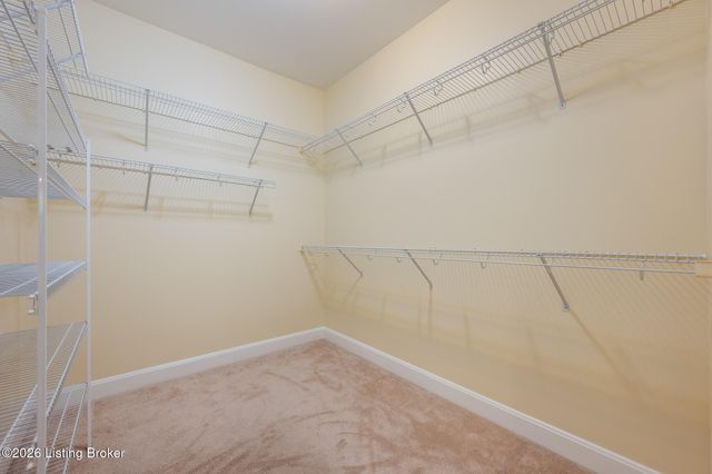 2000 Lancashire Ave 102, Louisville, KY 40205