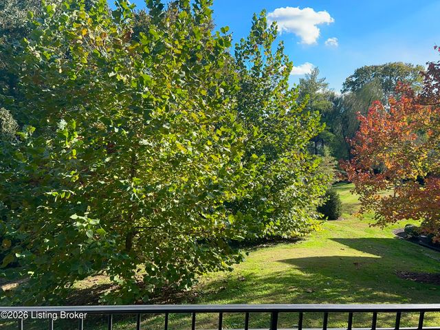 2000 Lancashire Ave 102, Louisville, KY 40205