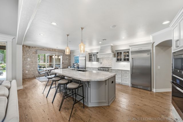 8007 S Galveston Court, Tulsa, OK 74132