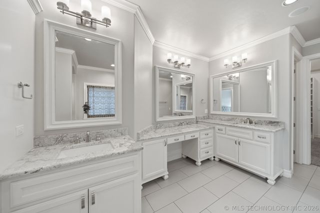 8007 S Galveston Court, Tulsa, OK 74132