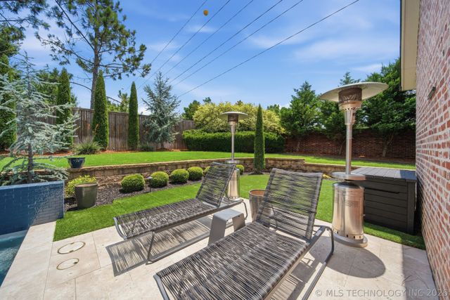 8007 S Galveston Court, Tulsa, OK 74132