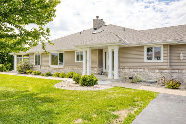 W173N7932 Bluejay COURT, Menomonee Falls, WI 53051