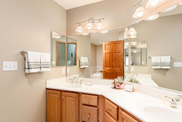 W173N7932 Bluejay COURT, Menomonee Falls, WI 53051