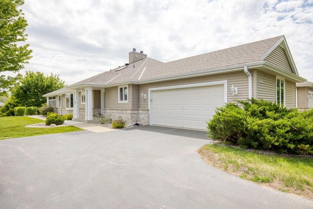 W173N7932 Bluejay COURT, Menomonee Falls, WI 53051
