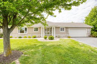 W173N7932 Bluejay COURT, Menomonee Falls, WI 53051