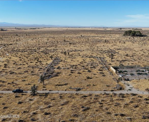 E 92nd St E Street, Lancaster, CA 93535