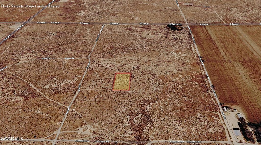 E 92nd St E Street, Lancaster, CA 93535