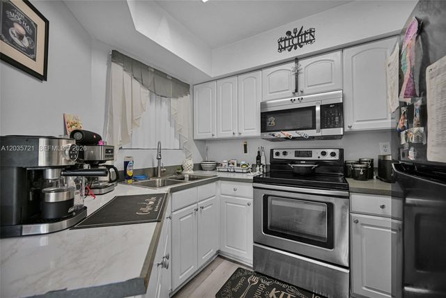 8255 SW 152nd Ave E-312, Miami, FL 33193