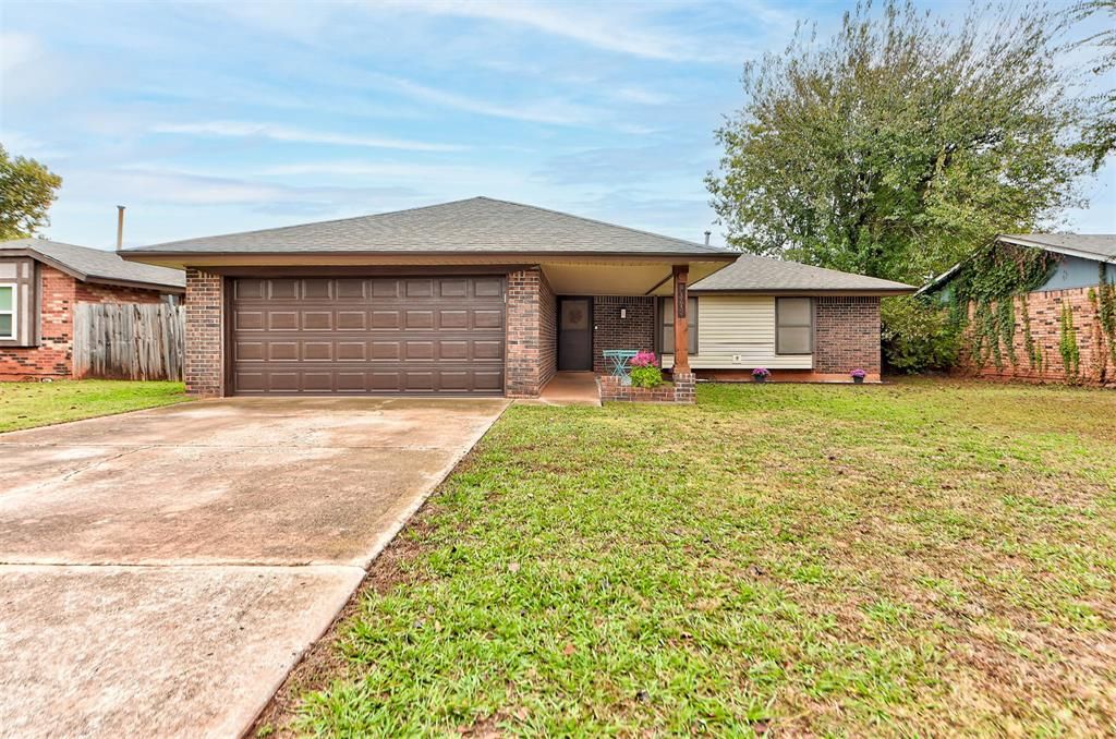 10908 Beaulaine Place, Oklahoma City, OK 73114