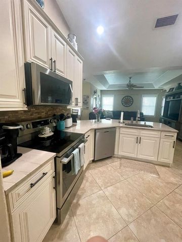1786 SW Cordova Street, Port St. Lucie, FL 34987