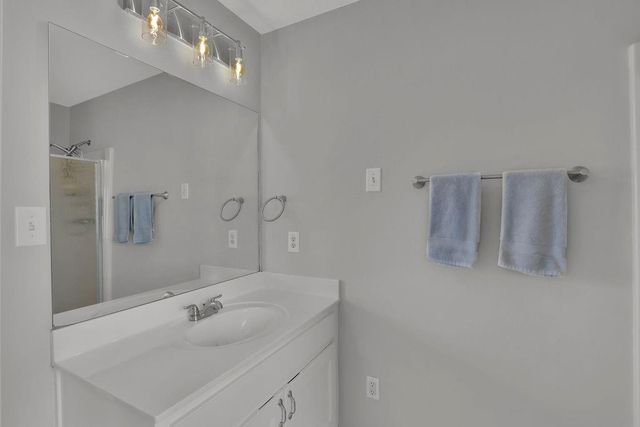 725 Somerset Vale Drive, Lawrenceville, GA 30044