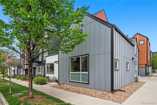 1052 Depew Street, Lakewood, CO 80214