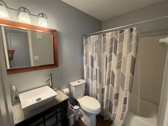 3919 Fairmont Parkway 128, Pasadena, TX 77504