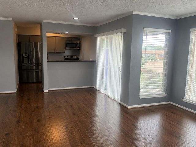 3919 Fairmont Parkway 128, Pasadena, TX 77504