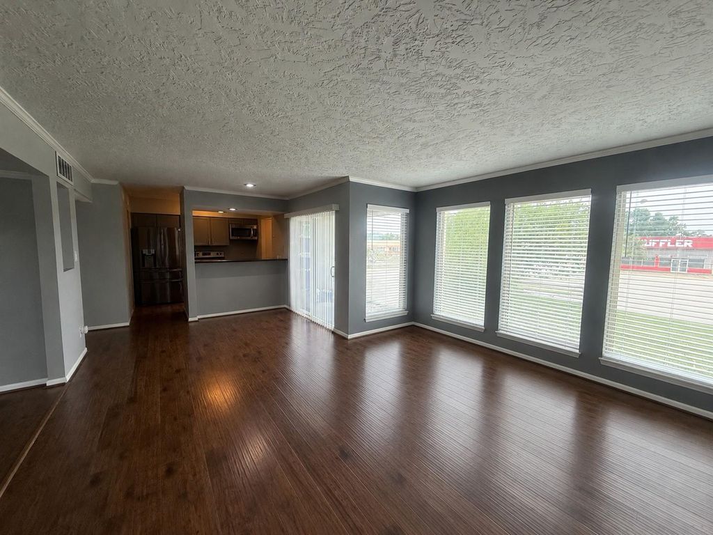 3919 Fairmont Parkway 128, Pasadena, TX 77504